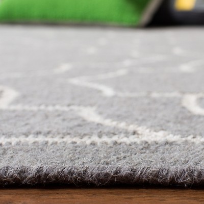 Modern Handwoven Geometric Wool Rug in Grey/Ivory, 6' x 9'