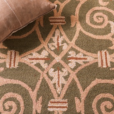 Chelsea Hand Hooked Light Green Wool Floral Area Rug