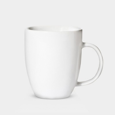 kitchen cups and mugs